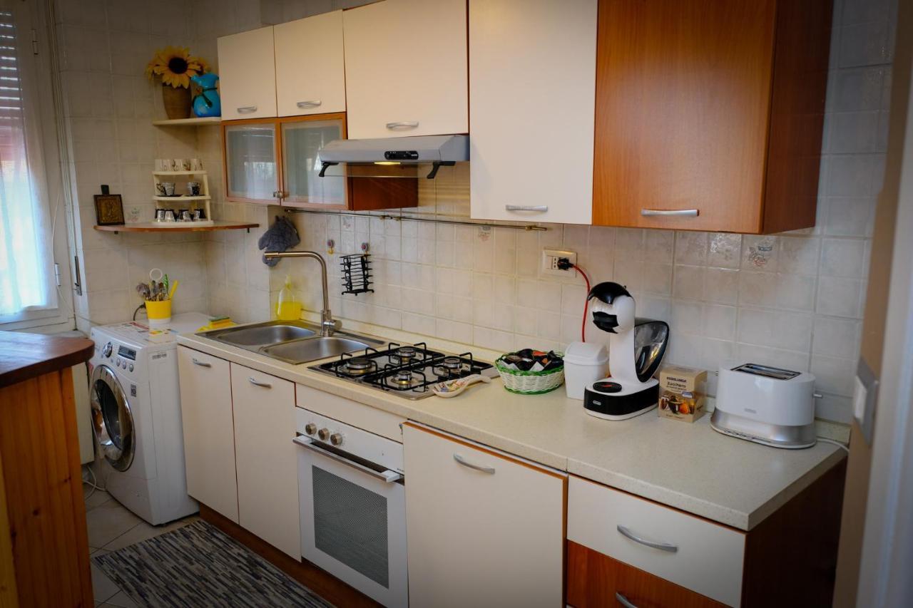Appartamento Con Tre Camere - Zona Centrale Alessandria Luaran gambar